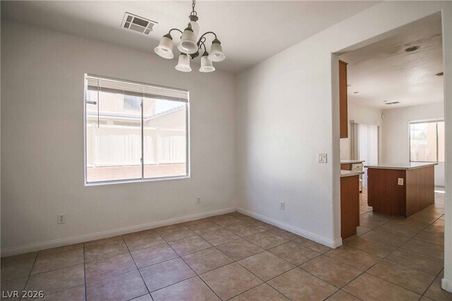 Building Photo - 4420 Pacific Crest Ave