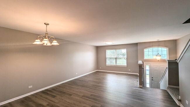 Building Photo - 14527 Patriot Square Dr E