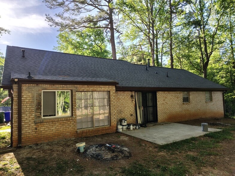 Building Photo - 2872 Leisure Springs Cir