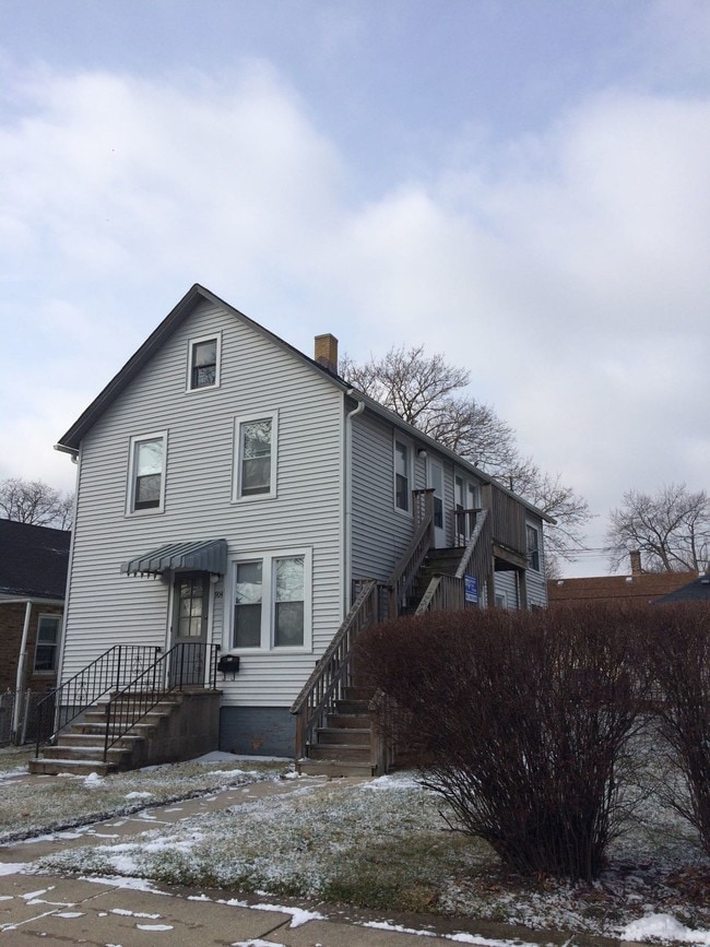 Building Photo - 902 S Jackson St