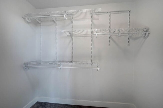 Building Photo - 504 E Roosevelt St