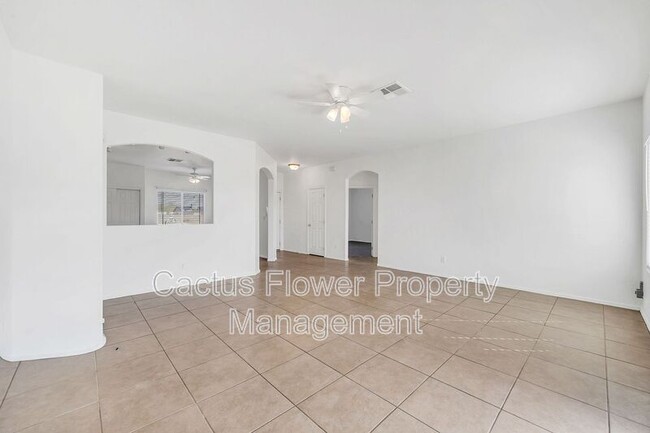 Building Photo - 11679 W Madero Dr