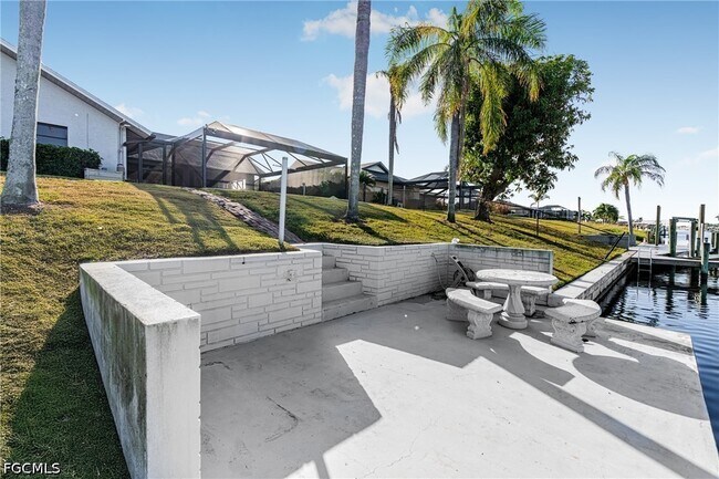Building Photo - 3106 SE 10th Pl