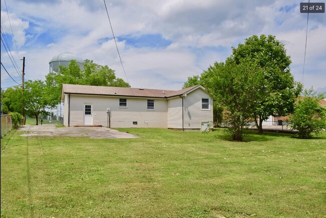 Building Photo - 442 Appleton Dr