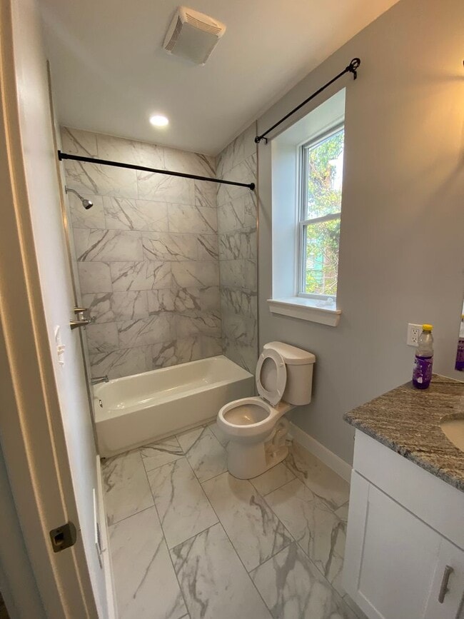 Building Photo - Newly Renovated 2 Bedroom 1 Bathroom House for Rent