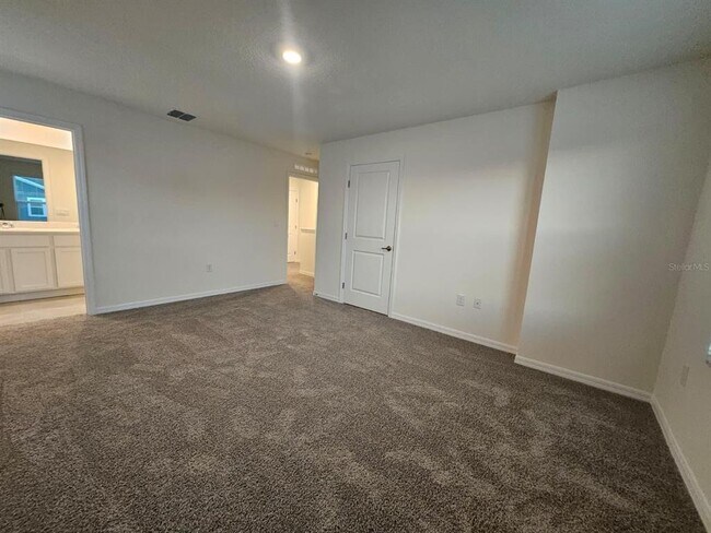 Building Photo - 6577 SW 81st Lp