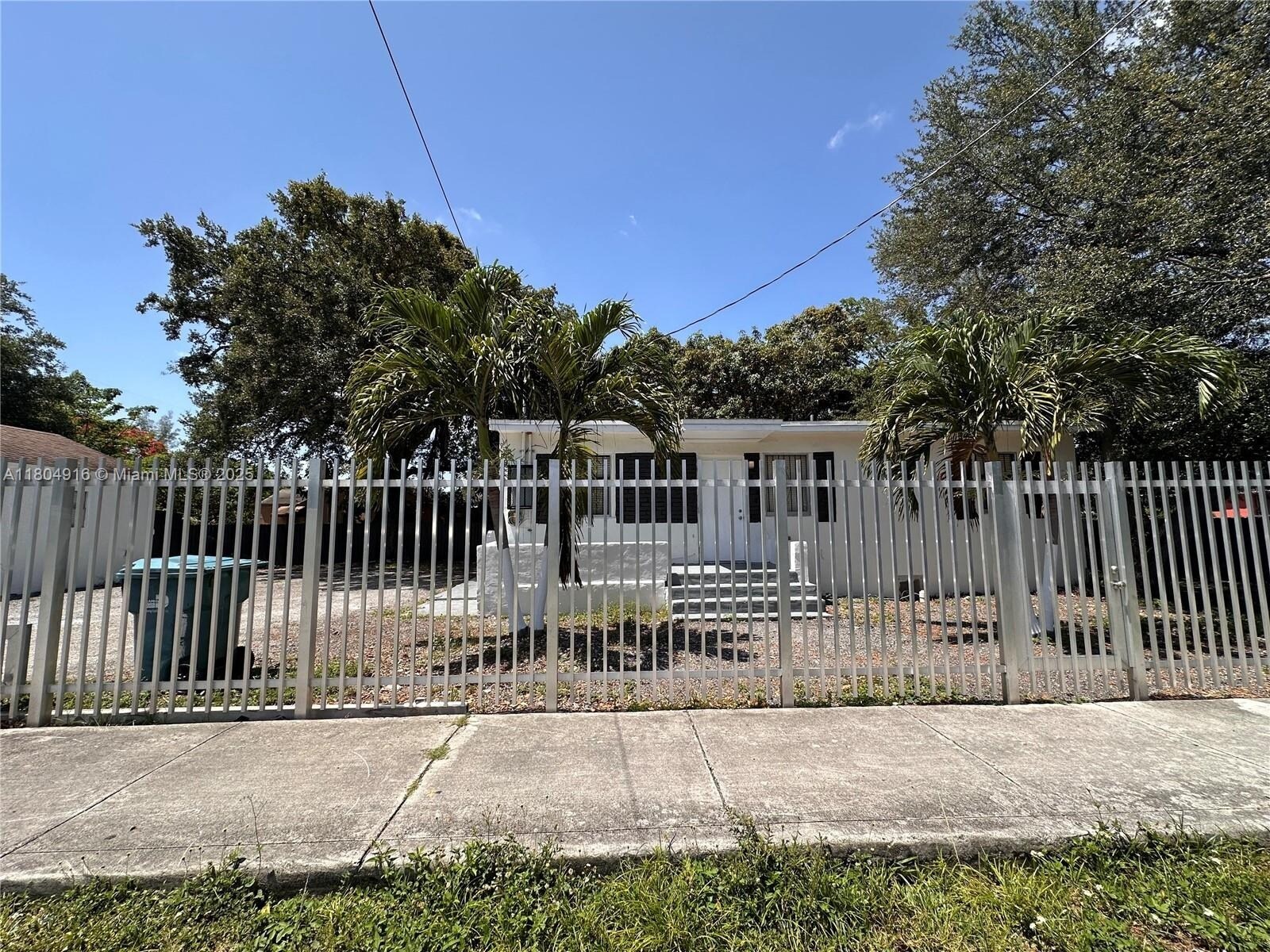 Building Photo - 2335 NW 43rd St