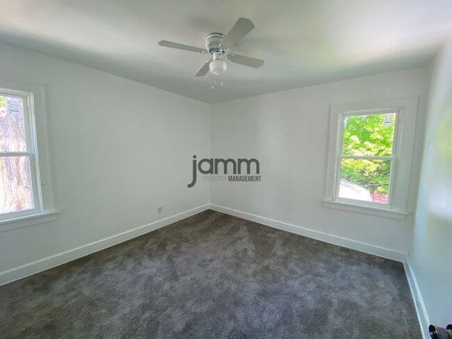 Building Photo - 3937 W 157th St