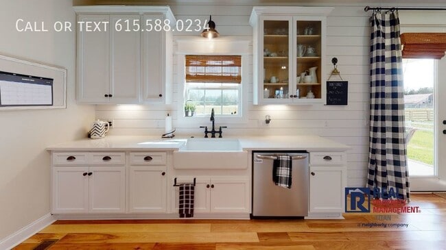 Building Photo - 2705 Warner Rd