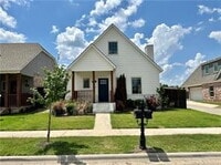 Building Photo - "Charming Fayetteville Home: 3 Bed, 3 Bath, 1709 Sq Ft with Granite & Hardwood Elegance!"