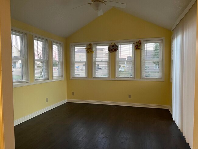 Building Photo - 3525 Shadow Creek Dr