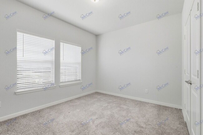 Building Photo - 1100 Scotney Ln
