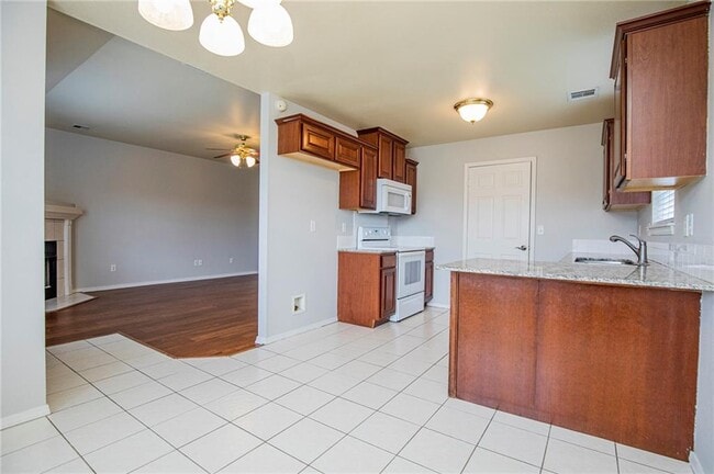 Building Photo - 1604 SW Thorton St