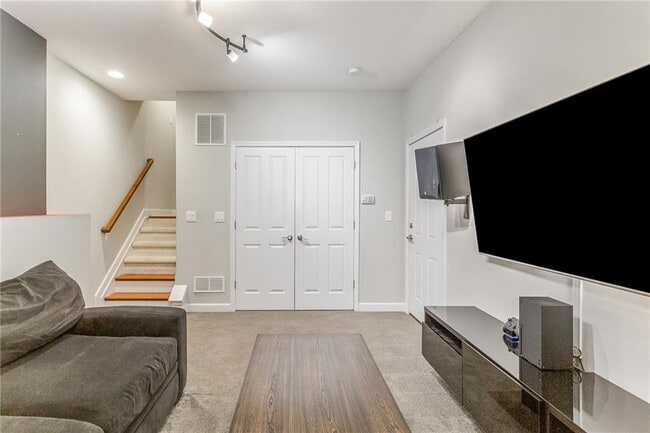 Building Photo - 3651 Ashford Creek Pl NE