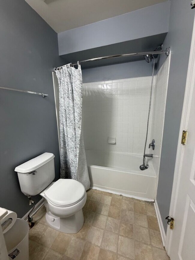 Building Photo - TASKERS CHANCE TOWNHOUSE FOR RENT