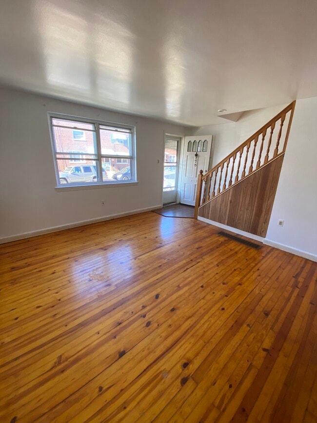 Building Photo - 75 Wise Ave