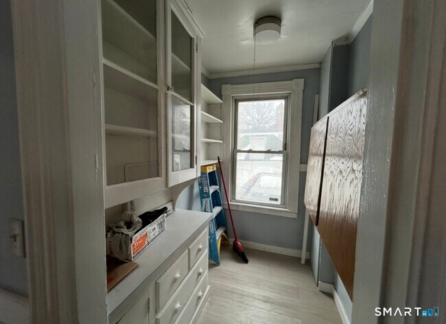 Building Photo - 17 Congress Ave