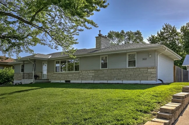 Building Photo - 3021 S 108th St