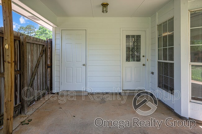 Building Photo - 536 Deer Path