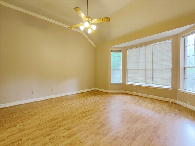 Building Photo - 5019 Greenriver Valley Dr