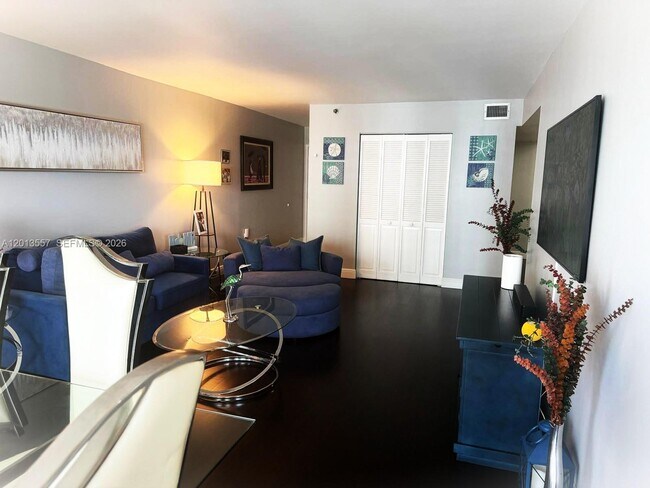 Building Photo - 1201 S Ocean Dr