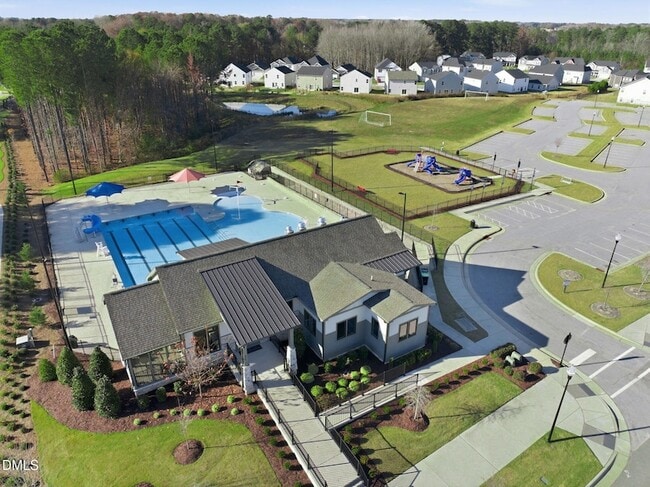 Building Photo - 759 Putney Hl Rd