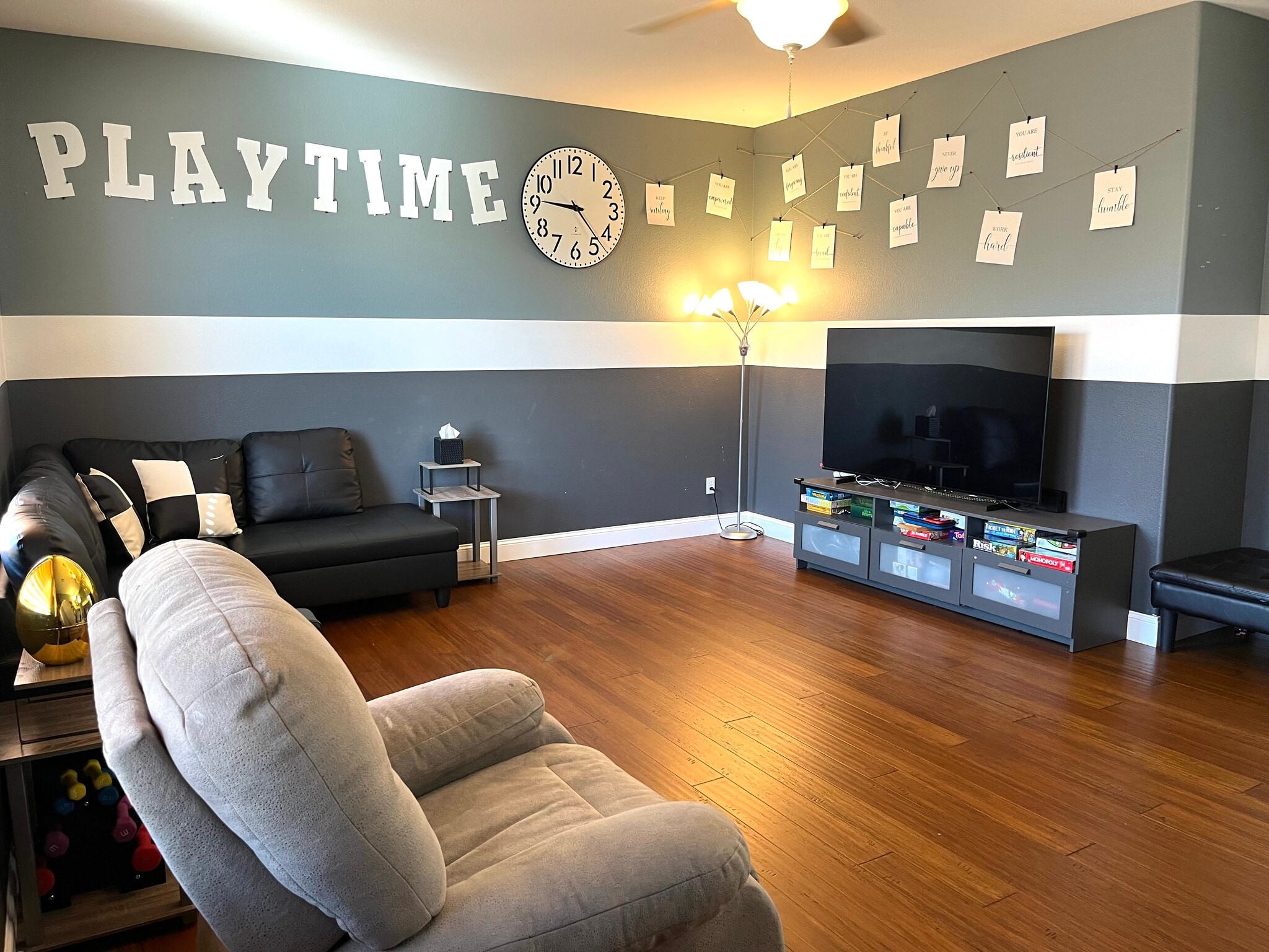 Building Photo - 7729 Villa Gabriela Ave