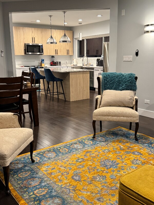 Building Photo - 3526 Lake St