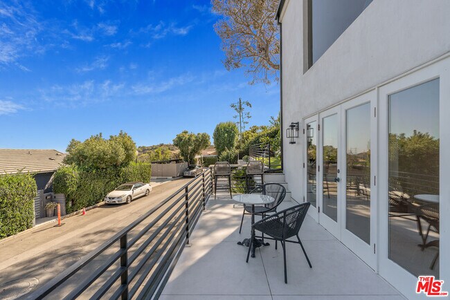 Building Photo - 3479 Wonder View Dr