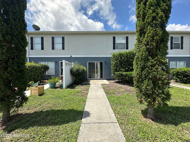 Building Photo - 1036 N Black Cherry Dr