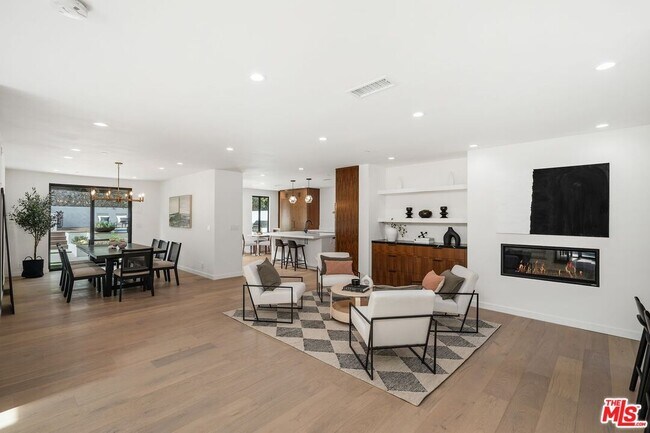 Building Photo - 4545 Balboa Ave
