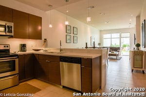 Building Photo - 17902 La Cantera Pkwy