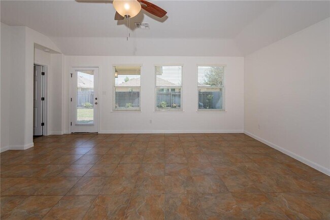 Building Photo - 30118 Diamond Dove Trail