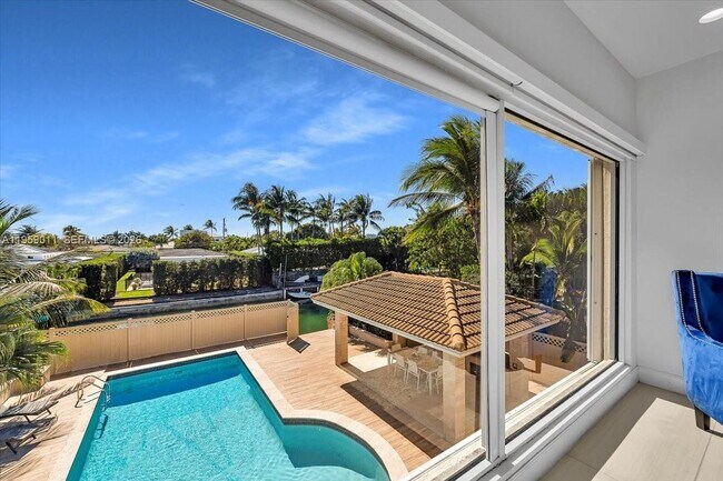 Building Photo - 1700 Cleveland Rd