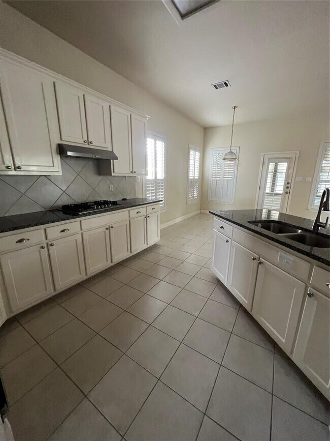 Building Photo - 6126 Hartson