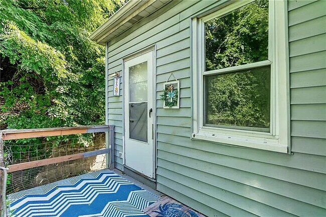 Building Photo - 1406 Superior Ave