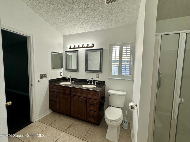 Building Photo - Charming Four Bedroom Home with a Beautiful Pond in the Back