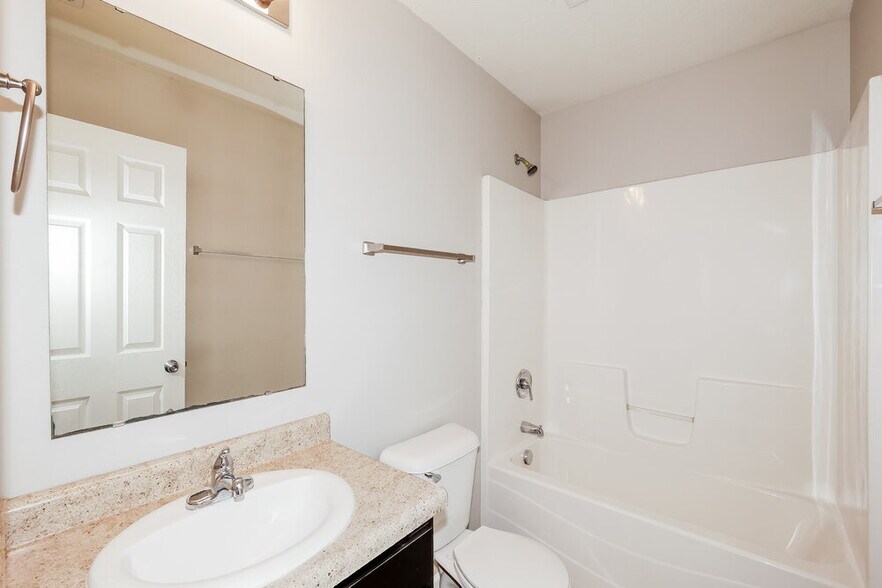 Building Photo - 8042 Grove Berry Way