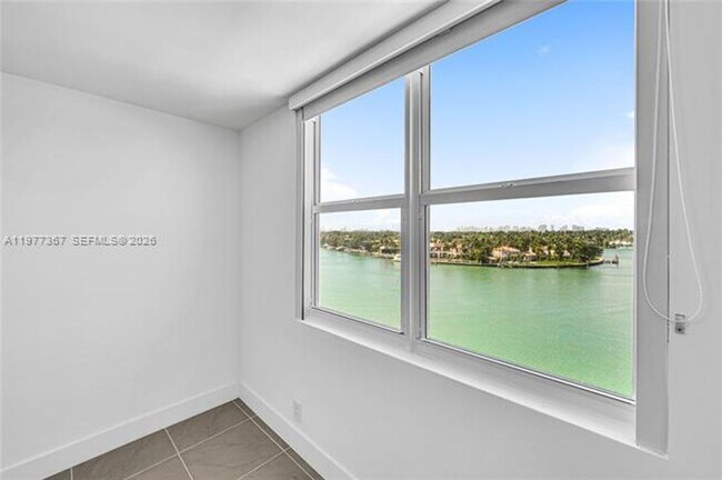 Building Photo - 6770 Indian Creek Dr