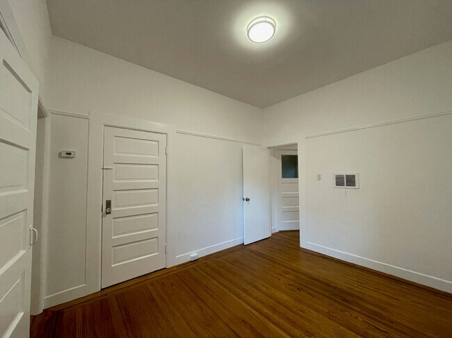 Building Photo - 3248 Folsom St