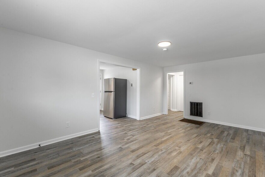 Building Photo - 2171 Dugan St