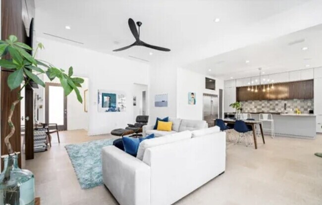 Building Photo - Beautiful 2020 Parade Home in Escondido Ranch