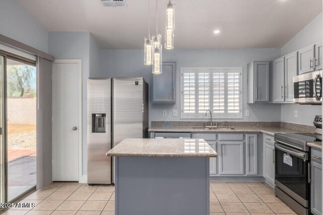 Building Photo - 13022 N 130th Ln