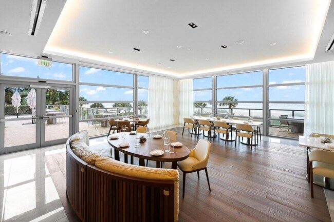 Building Photo - 3100 N Ocean Dr