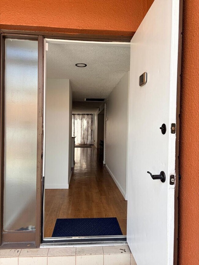 Building Photo - 1641 Fairway Rd