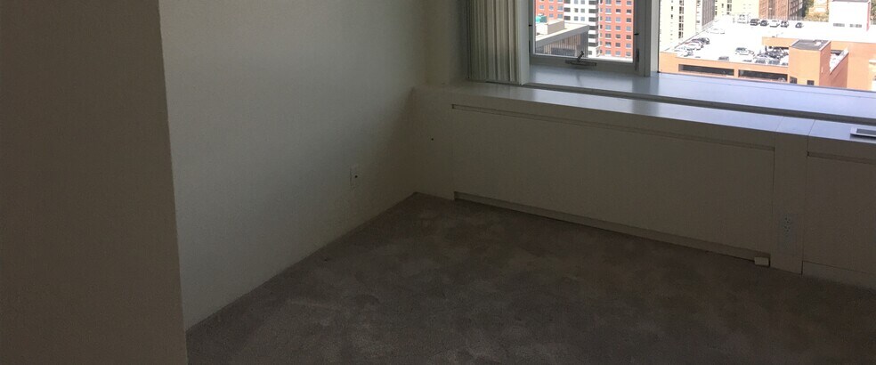 Building Photo - 555 E William St