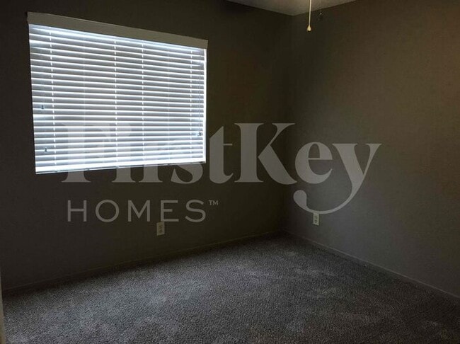 Building Photo - 419 Rutherford Cir