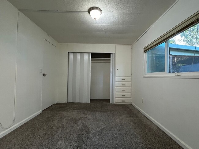 Building Photo - 452 Silver Leaf Dr