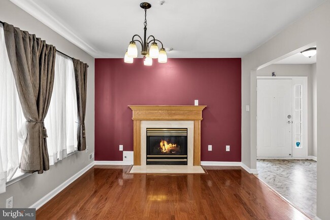 Building Photo - 1505 Beacon Hill Dr