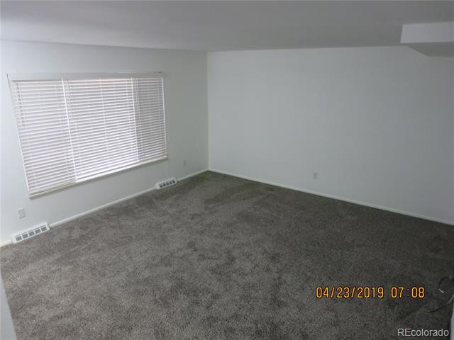 Building Photo - 9043 E Nassau Ave